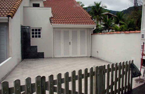 Lazaro House | Townhouse in front of the sea in Lázaro - Sununga Beach. Ubatuba