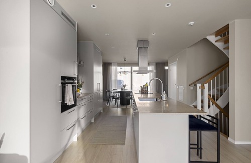 Alta House | Townhouse with Jacuzzi