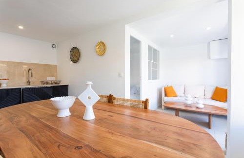 8th Arrondissement Apartment | Très Bel Appartement aux Goudes