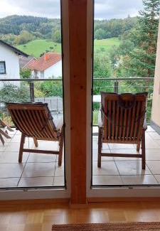 Laudenbach Apartment | Traumlage mit Traumblick