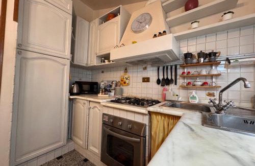Ronchi Apartment | Tra Forte dei Marmi e Marina di Massa - Il Melograno
