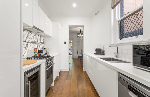 Millers Point House | Traditional 2-Bed Terrace House in Millers Point