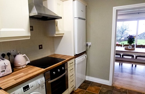 Inverin House | Traditional cosy retreat in the heart of Connemara