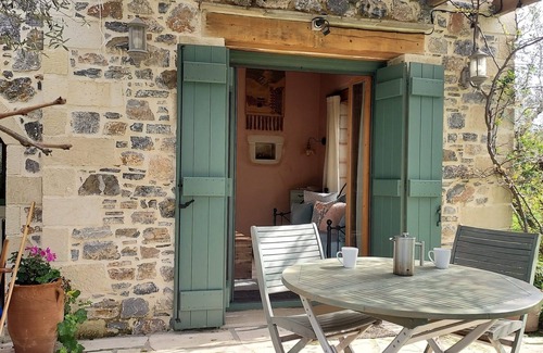 Kefalas Cottage | Traditional Cretan stone cottage on the semi-rural outskirts of Kefalas, Vamos