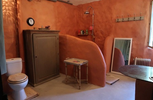 Sahune Other | Traditional, family-run Provencal farmhouse