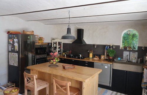 Sahune Other | Traditional, family-run Provencal farmhouse