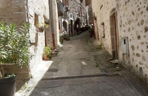 Olargues House | Traditional French Village House
