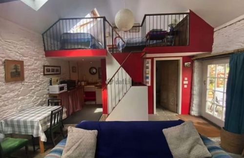 Killotteran Cottage | Traditional Irish 3/4 Berth Cottage