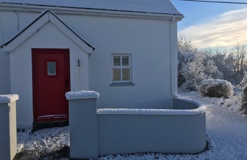 Killarney Cottage | Traditional Irish Cottage in Aghadoe With Stunning Views