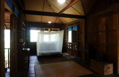 Chiang Dao House | Traditional Lanna house near hot spring