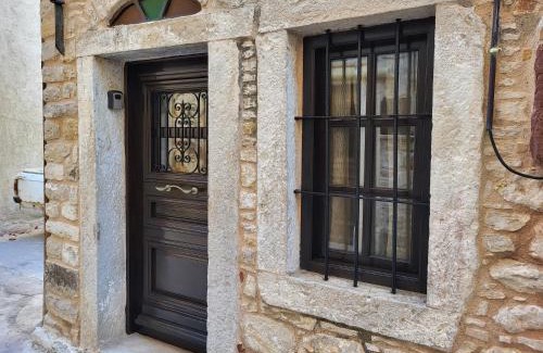 Kalamoti House | Traditional medieval Holiday House In Kalamoti