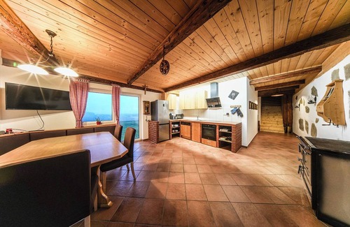 Liebenau House | Traditional square farm In a quiet, natural location with a great atmosphere!