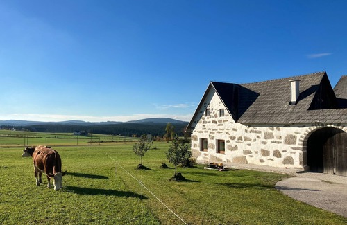 Liebenau House | Traditional square farm In a quiet, natural location with a great atmosphere!