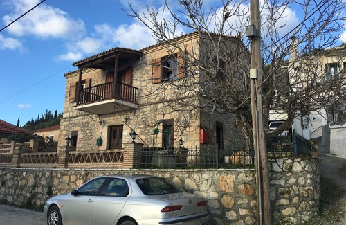 Paliki Villa | Traditional Stone 2 bed Villa,family friendly,relaxing place,near town and beach