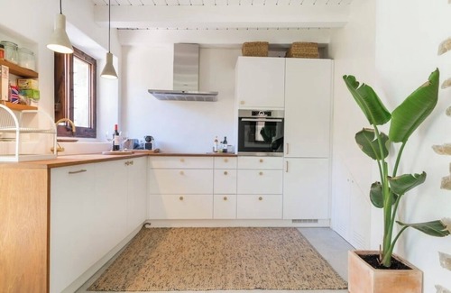 Peratallada House | Traditional stone house in Peratallada