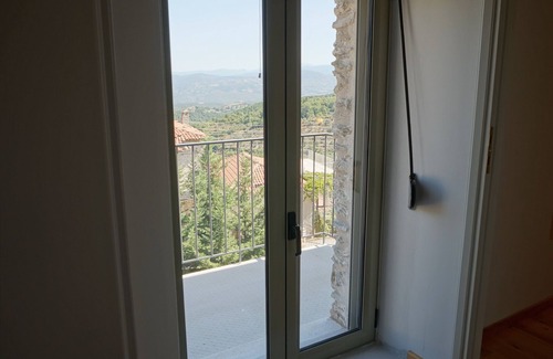 Tripi Villa | Traditional villa in Peloponnese with Charming Mountain View