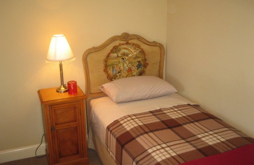 Grose Vale Bed & Breakfast | Trafalgar B & B "Rose Room"