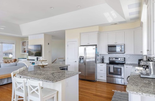 The Point House | Traigh Point: Oceanview and Soundview, 4BR, 3.5BA, Elevator!