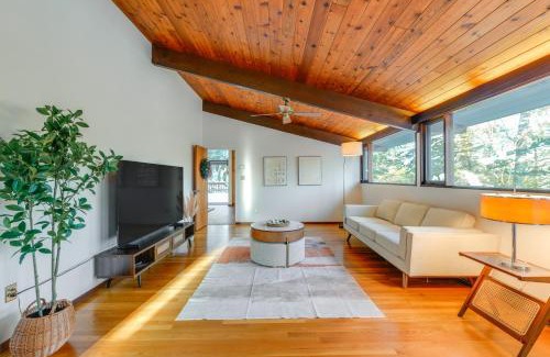 Dover House | Trail Access On-Site Gorgeous MCM Deck House!