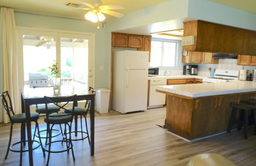Wofford Heights House | Trail of 100 Giants/Kern River Valley