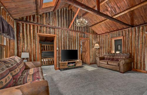 Florence House | Trails and Tails Getaway by Simple Life Rentals
