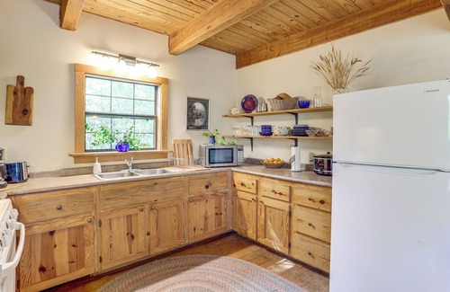 Fox House | Trails & Creek On-Site: Ozarks Retreat on 23 Acres