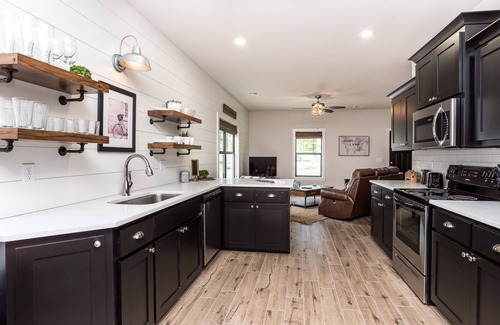 Bella Vista House | Trails Edge Cabin #13 on Back 40 Now Pet Friendly