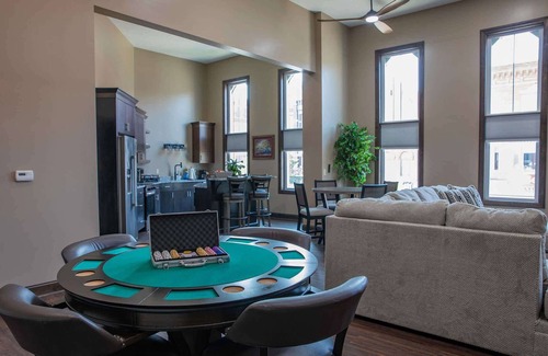 Franklin Apartment | Trails to Ales Liberty Suite 1