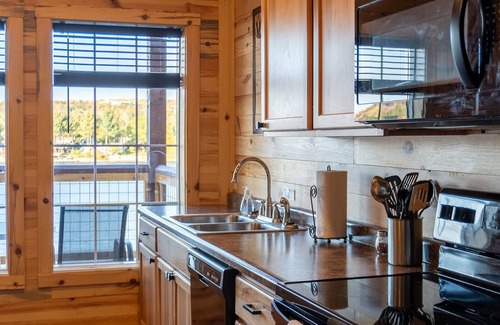 Houghton Cabin | Trailside Fun River Cabin 21B