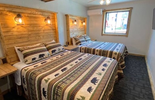 Ohiopyle Hotel | Trailside Hotel Minutes to Fallingwater Dbl Queen