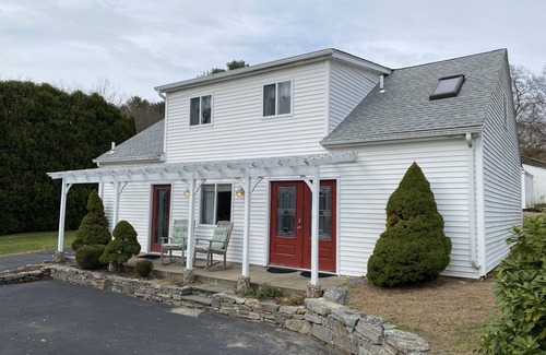 Taftville House | Tranquil 1 bedroom house close to casinos and parks with plenty of parking.
