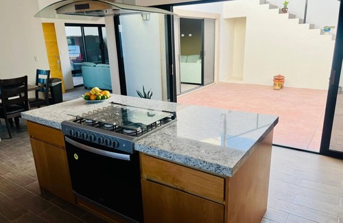El Centenario House | Tranquil 3-bedroom house in El Centenario with WiFi