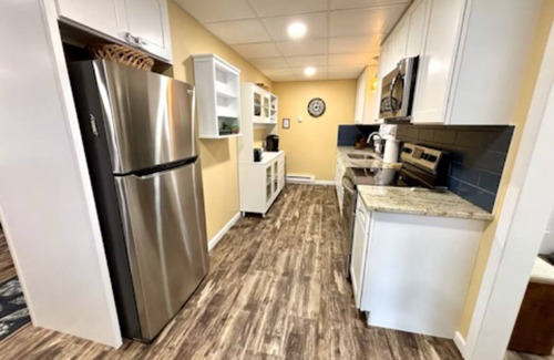 Blossvale Cottage | Tranquil 3-bedroom Sylvan Beach Cottage