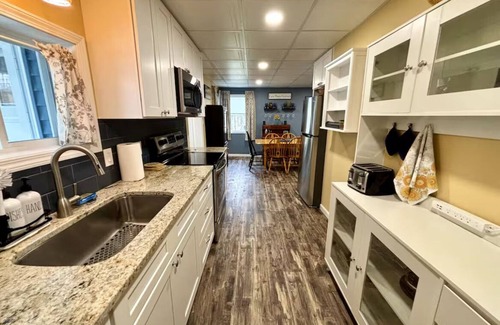 Blossvale Cottage | Tranquil 3-bedroom Sylvan Beach Cottage