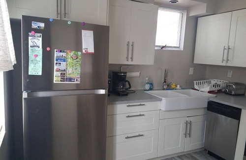 Spring Lake Heights House | Tranquil Beach Ranch-near Beach/POOL/Lake-5 beach/pool badges-Outdoor Shower