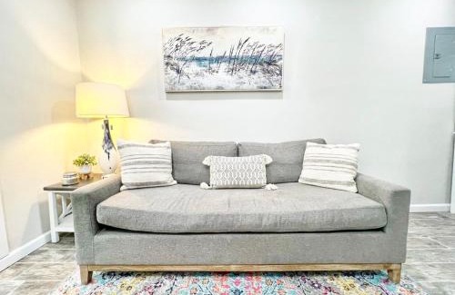 Normal Heights Apartment | Tranquil & Bright - Normal Heights Delight