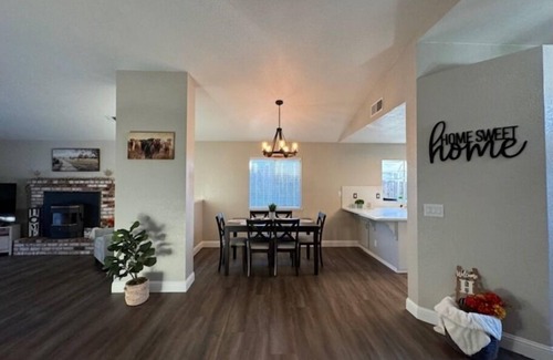Turlock House | Tranquil Family Retreat with Downtown Nearby