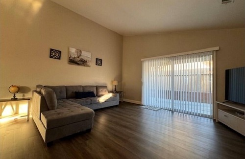 Turlock House | Tranquil Family Retreat with Downtown Nearby