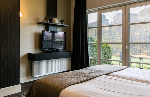 Berg en Dal Hotel | Tranquil Getaway with Free Parking, Onsite Dining! Near Valkhof Museum!