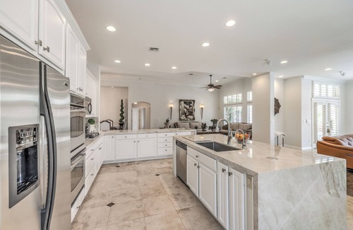 Seven Hills House | Tranquil Henderson Retreat with Pool & Spa!