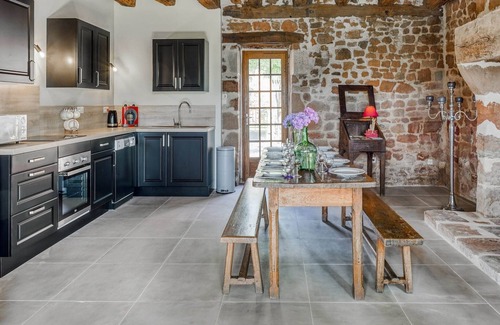 Teillots House | Tranquil holiday home with private pool