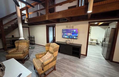 Indian River Estates House | Tranquil, inviting, and unique cedar cabin 3 bedroom 1.5 bath home. TV’s & WiFI.