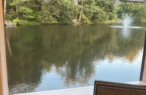 Flat Rock Condo | Tranquil Lakeside Waterfall Retreat