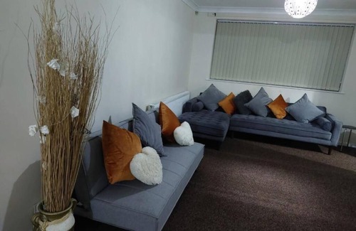 Oadby House | Tranquil Leicester Retreat in Oadby