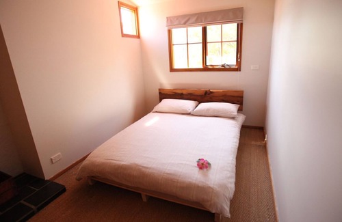 Deep Bay House | Tranquil Point Retreat - Perfect space for a family getaway