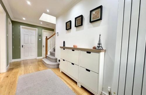 Chapeltown House | Tranquil Retreat Spacious 4-Bedroom Family Home