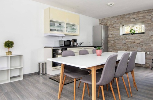 Holstebro Municipality House | Tranquil Riverside Retreat-By Traum
