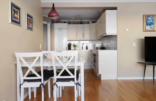 Fjallbacka Villa | Tranquil Sea View Apartment in Fjällbacka by AJF Dream Living