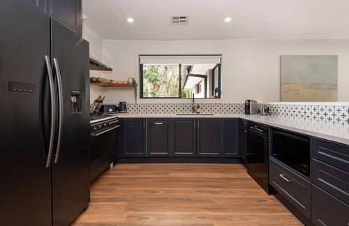 Red Hill South House | Tranquil Vibes in Red Hill