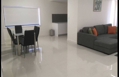 Penrith Apartment | Tranquility in the Nepean